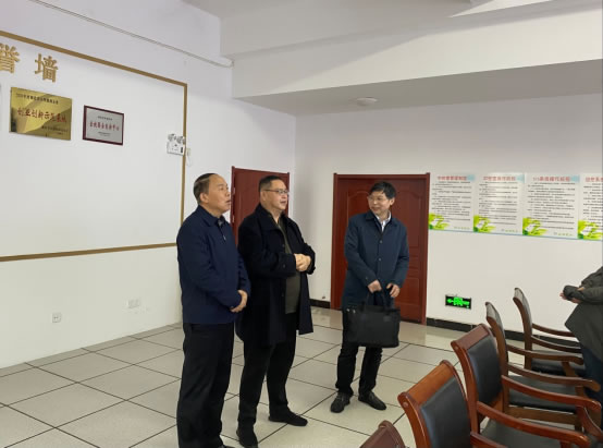 Vice President Xiao Wensheng of Hubei Institute of Technology comes to Fam Pharmaceutical to discuss cooperation between enterprises and schools